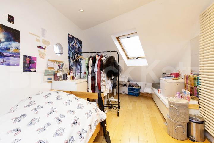			3 Bedroom, 1 bath, 1 reception Flat			 Pages Lane, Muswell Hill